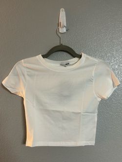 Women’s white stretch crop top shirt size small