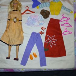 2015 Barbie  With Vintage   Clothes