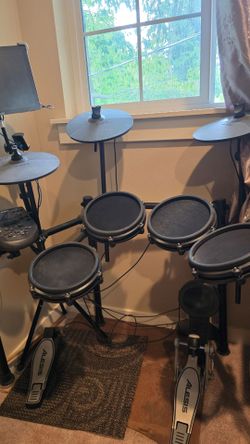 Alexis nitro drum set