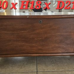 Wood Storage / Baul De Madera