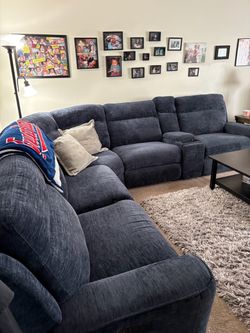 Sectional couch