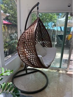 Hanging Egg Chair