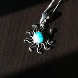 925 Sterling Silver Antique Blue Sun Necklace
