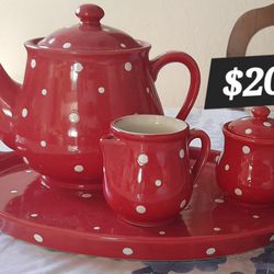 Red Polka-dot Tea Set 