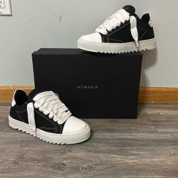Numeris Shoes