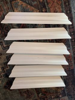 Wooden White Wall Hanging Borders