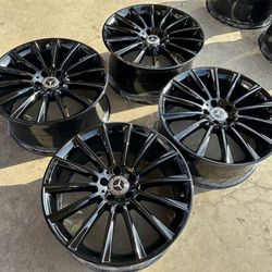 20” Mercedes S Class OEM Factory Gloss Black Wheels Staggered S63 AMG 