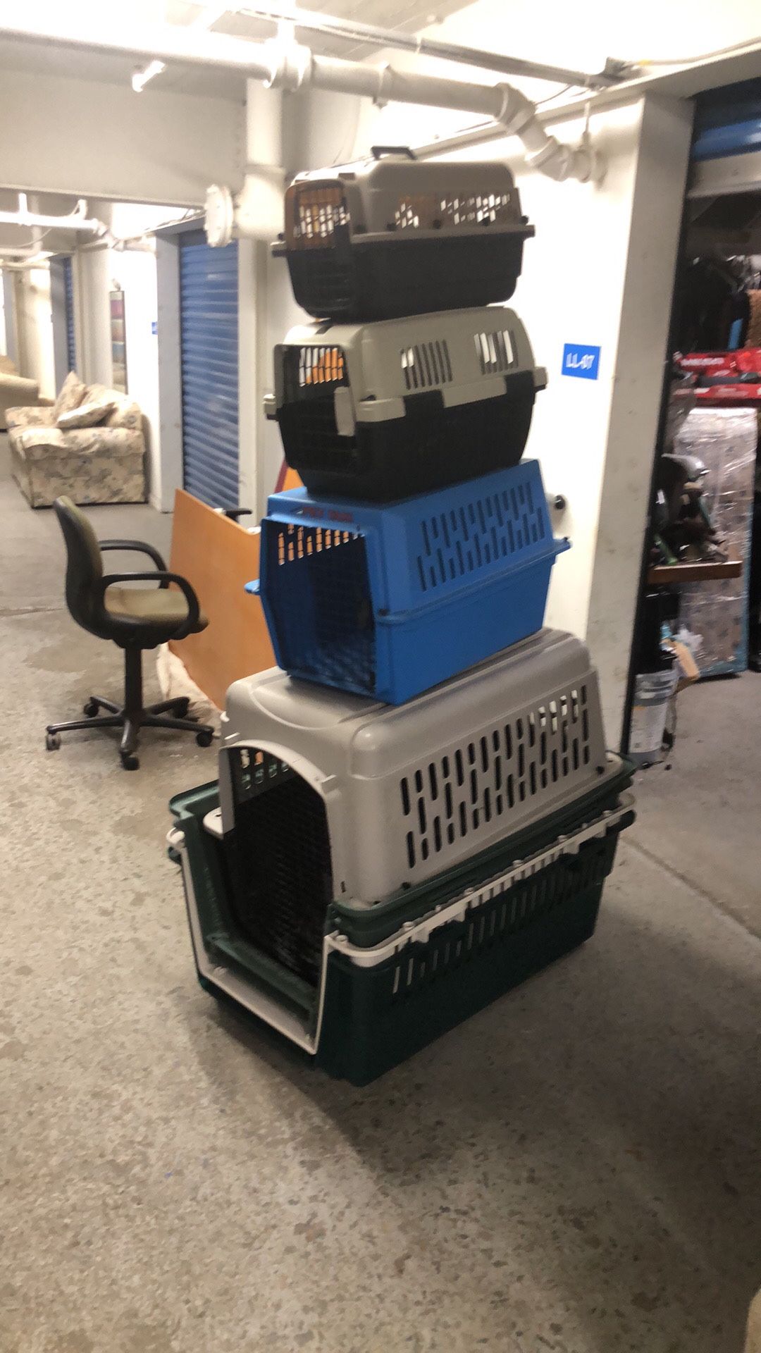 All Size Plastic Dog Cages