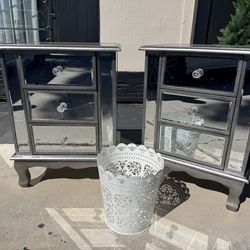 Mini glass and sliver night stands