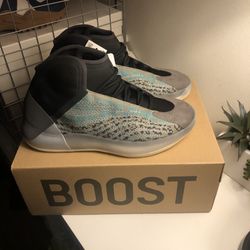 Adidas Yeezy QNTM Tea blue size 9M