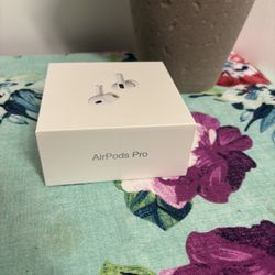 Brand New AirPods Pro (2nd Generation) – 