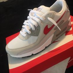 Size 9 Men’s New With Box