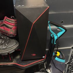 Gaming Computer And Monitor With Stand 