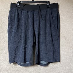 Lululemon THE Shorts Linerless 12” Mens XL Blue