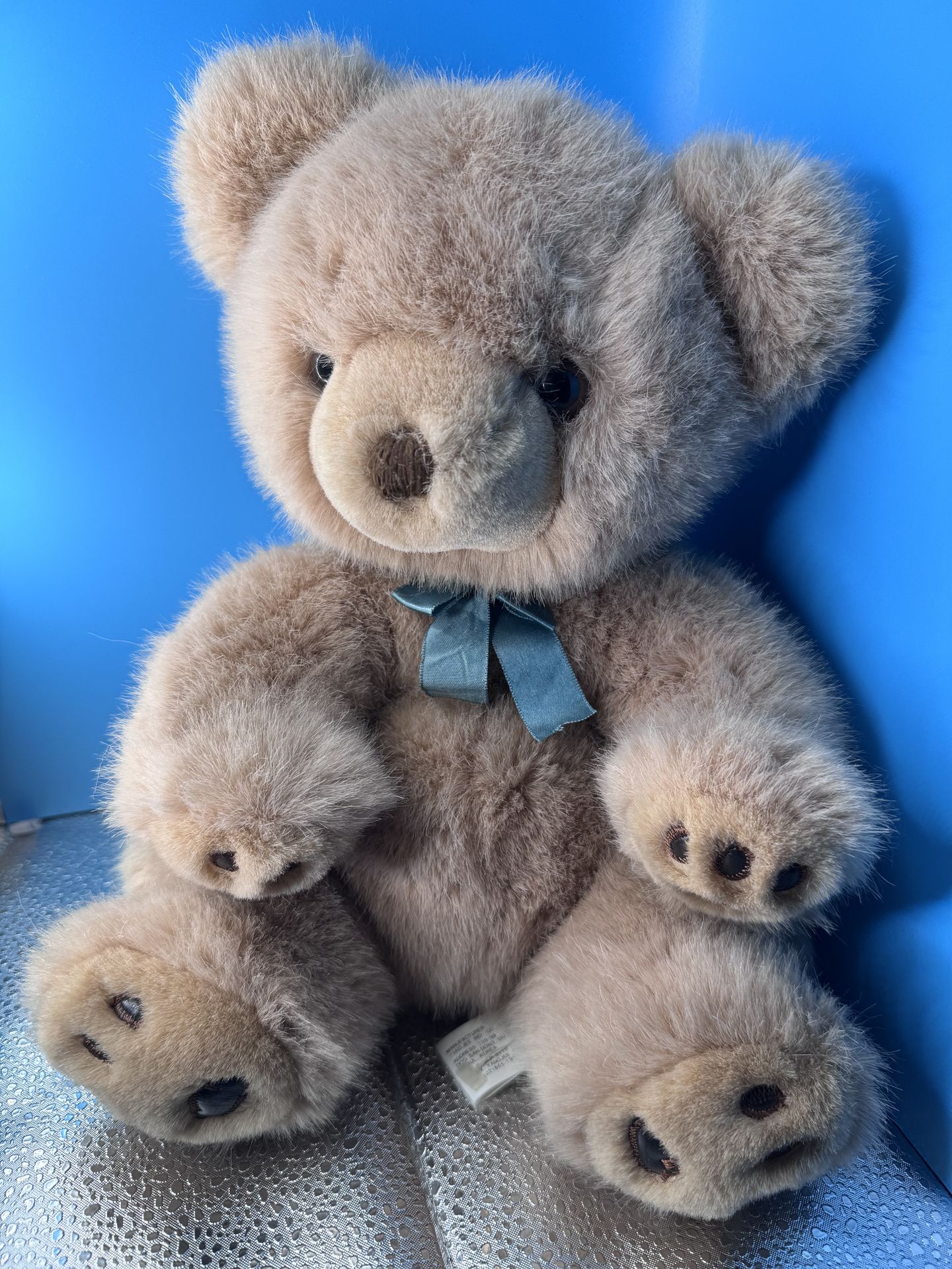 Vintage 1980s Yangjee "Royal Silk" Teddy Bear - Realistic Plush