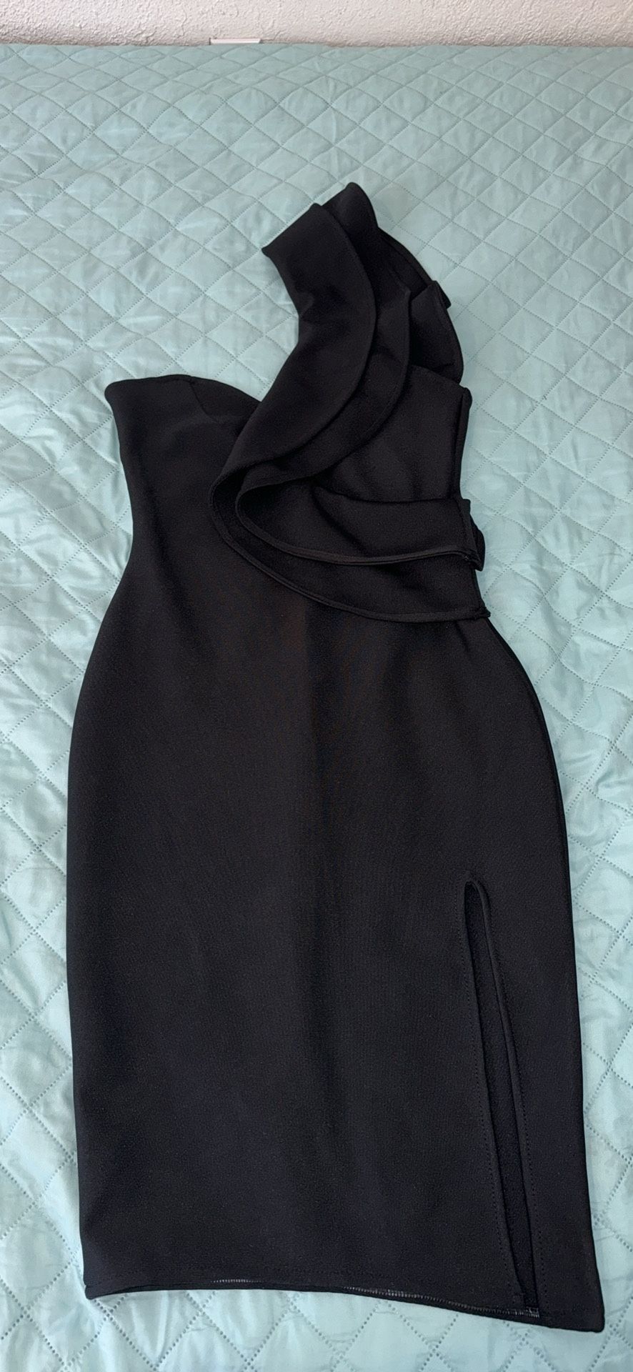 Black Midi Dress ( Size M) 