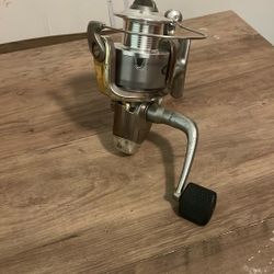 Daiwa Emblem X 2000T Spinning Reel. 