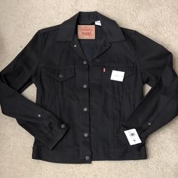 New with tag Levi’s trucker Jacket men size Medium