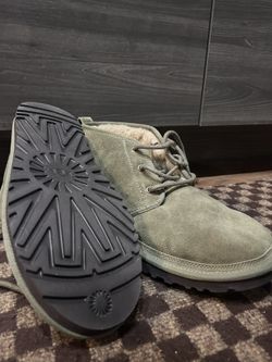 UGGS Slippers Men’s