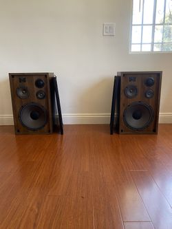 Vintage Rare Mark V 3-Way Speakers
