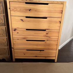 Dresser 5 Drawer: Need Gone