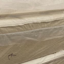 Tempur-Pedic Brand Allura Model King 13 Inch Thick, Solid Memory Foam Mattress