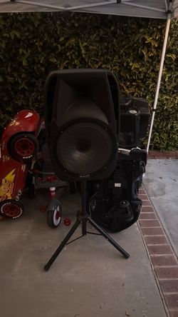 Party Speaker