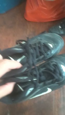 Soccer cleats