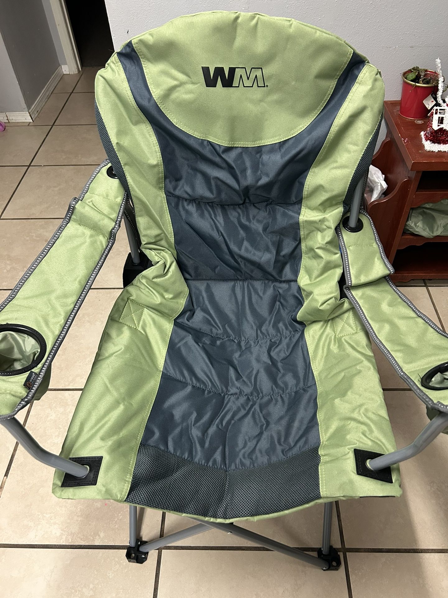 Oniva Reclining Chair