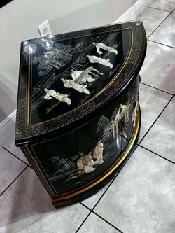 Vintage Chinese Corner Cabinet Chinoiserie Mother of Pearl With Glass Top- 31”Lx22”Wx25”H
