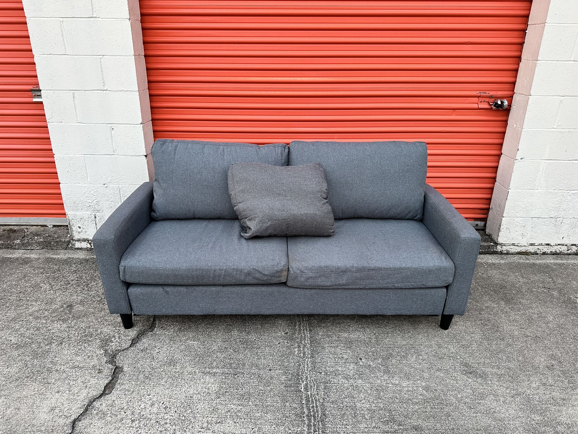 gray loveseat 