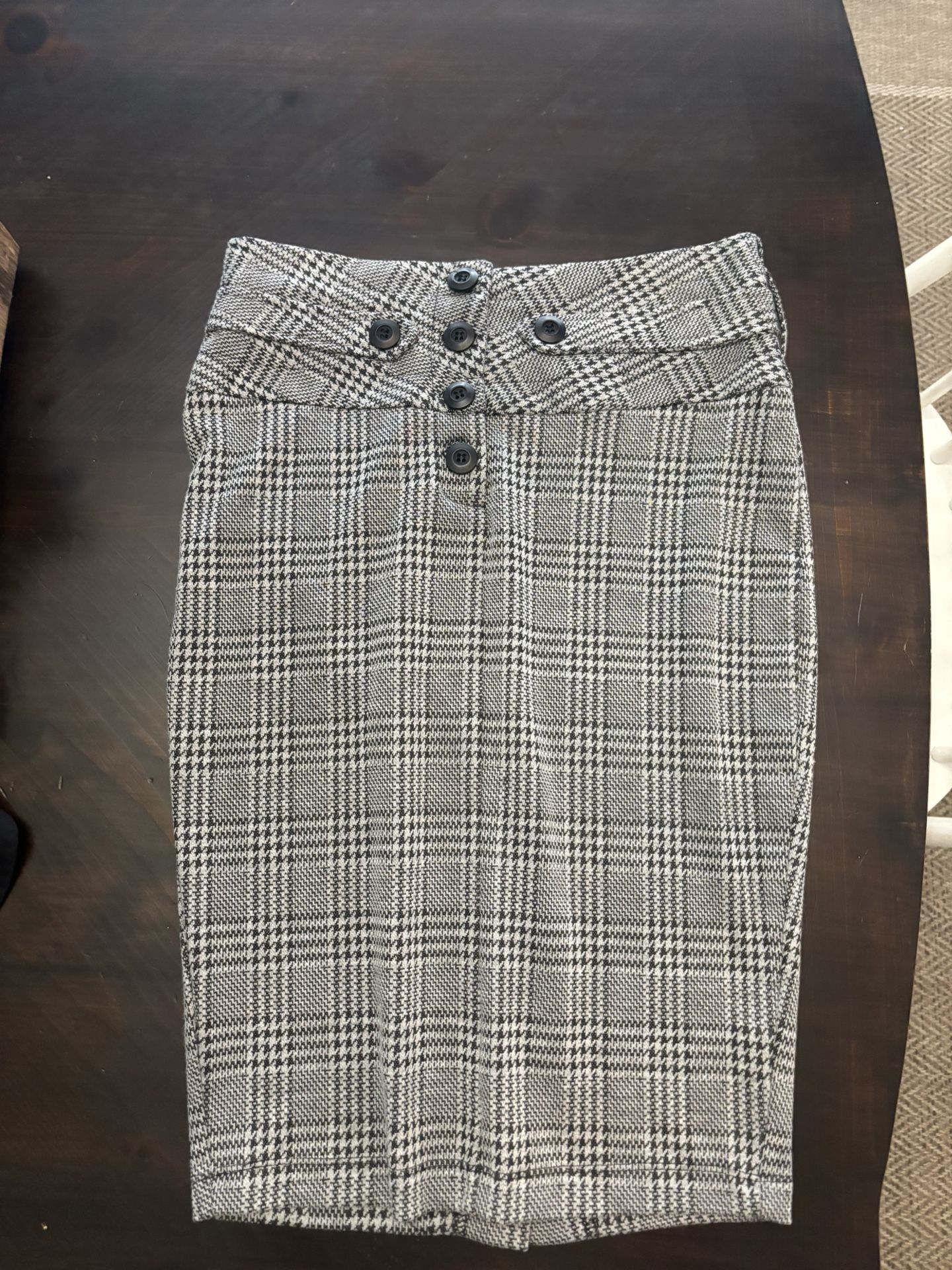 Pencil skirt stretch fabric size 5