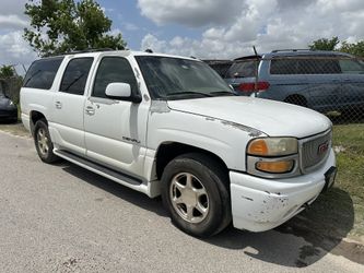 2005 GMC Yukon Denali For Parts