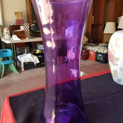 12 Inch Tall Flower Vase Purple Hand Blown Glass made in Mexico A68V693