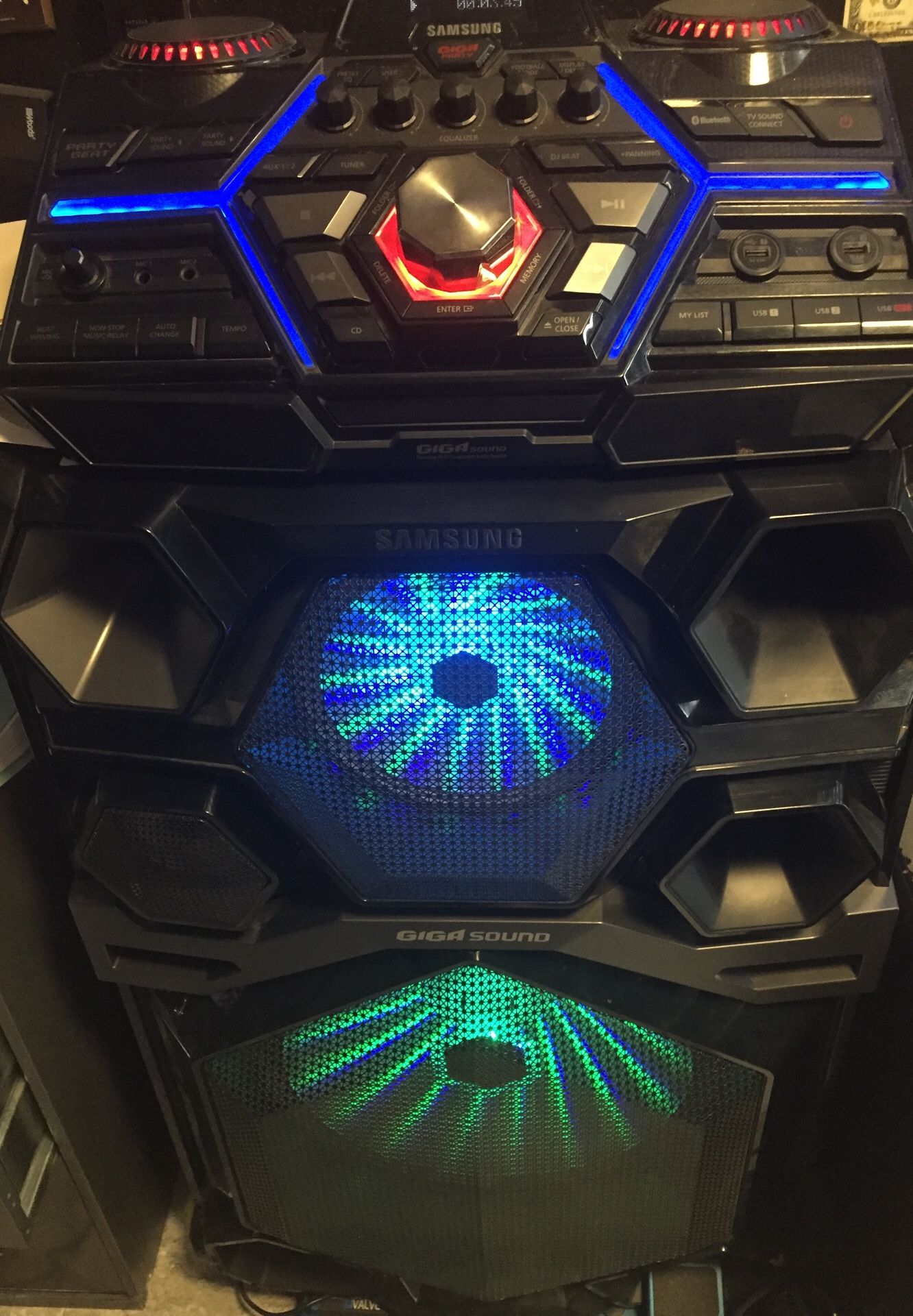 Samsung gigaSound party hi-if audio system 4000watts
