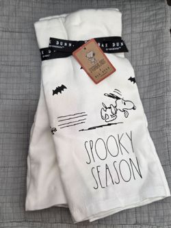 Rae Dunn Peanuts Snoopy Spooky Season Halloween Kitchen Towels 2 Pack White New