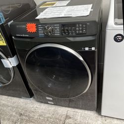 BLACK SAMSUNG FRONT LOAD WASHER IS 5.0 CUBIC FEET