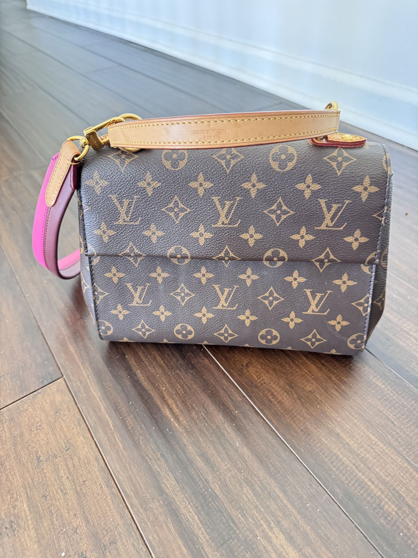 Louis Vuitton Cluny BB Bag