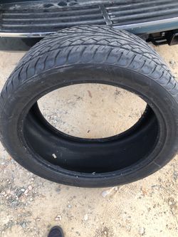 305/40/r22 tire