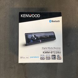 Kenwood Single Din Radio Bluetooth Digital Media Receiver