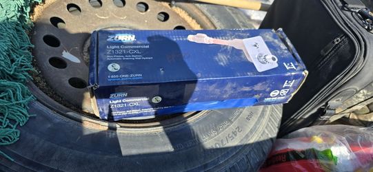 Zurn 8" Frost Free Faucet Commercial Quaility