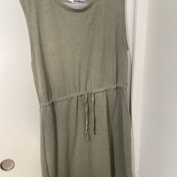 Green Dress Size L