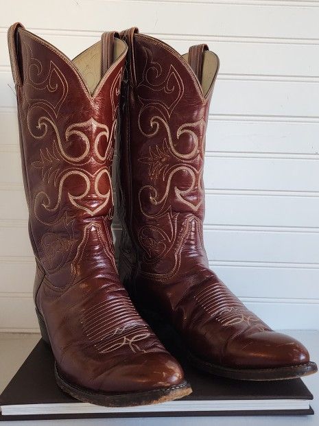 Vintage Tony Lama Cowboy Cognac Boots