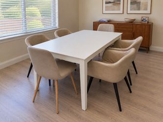 White Dining Table with 4 Chairs + 2 FREE Extra Chairs