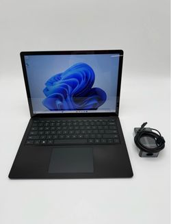 Microsoft Surface Laptop 5 |  13.5”| i7-1265U | 16GB Ram | 256GB SSD | Win11P | A Grade Condition | Like New