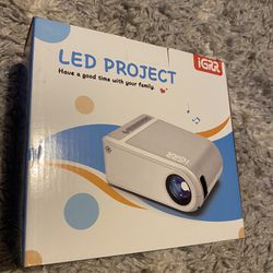 Brand New LED projector 