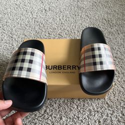 Burberry Slides size 10 NEW