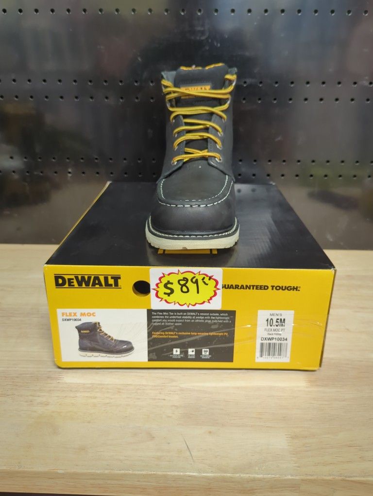DEWALT
Men's Flex Moc 6 in. Work Boots - Soft Toe - Black Pitstop Size 10.5 (M)