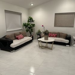 Two-piece sectional sofa, used, needs some repairs, stretch fabric and microfiber, original from El Dorado Furniture