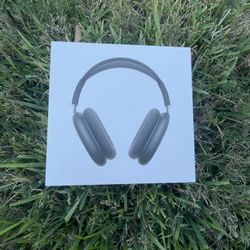 Black AirPods Pro Max